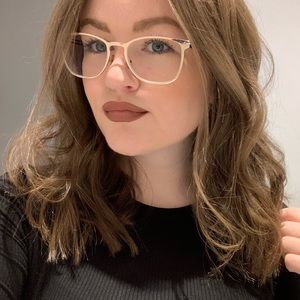 Meet your Posher, Aoife